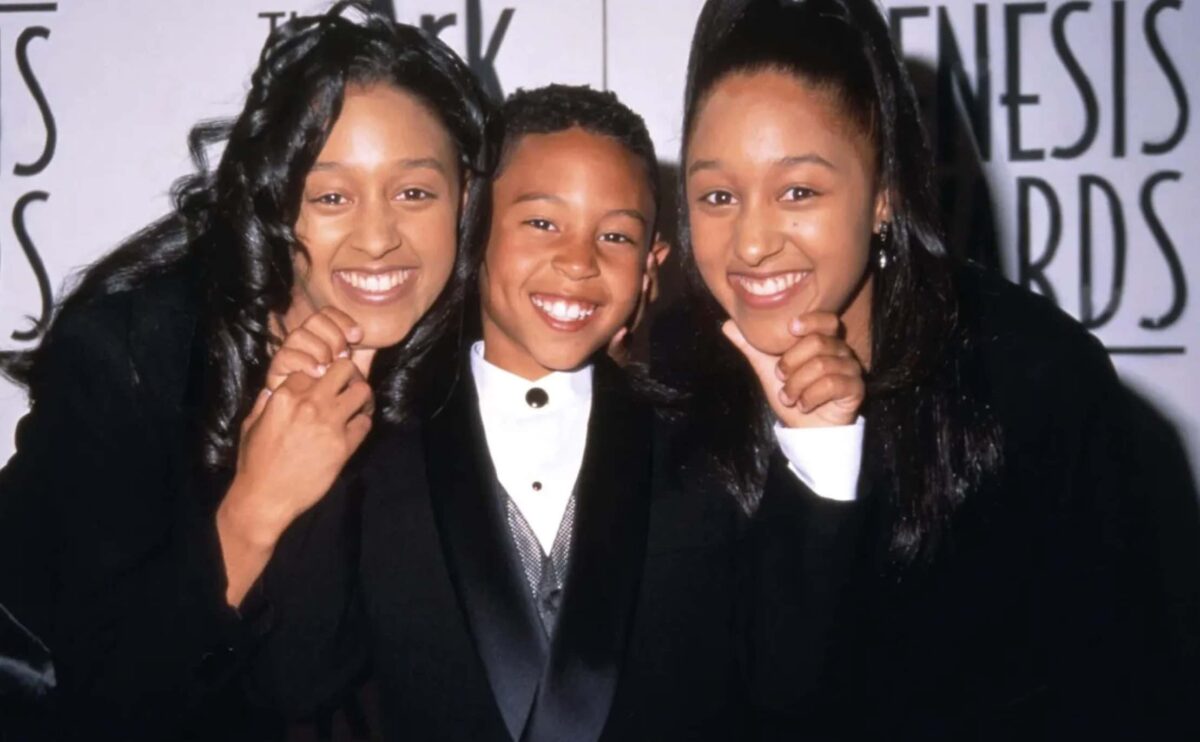 Jesus Calling podcast 422 featuring Tahj Mowry -shown here with his sister Tia & Tamera 